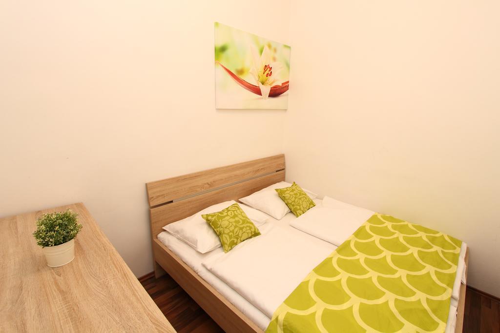 Checkvienna - Waehringer Strasse Apartment Ngoại thất bức ảnh